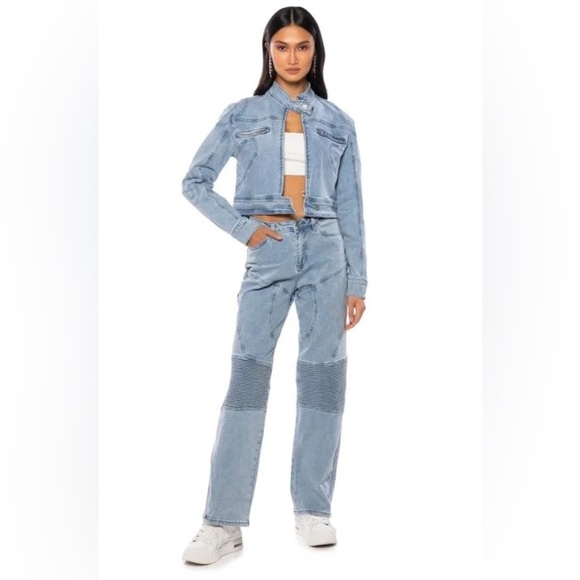 NWT 💙 Flash Denim Sale👖STRAIGHT LEG MOTO JEANS IN LIGHT BLUE by AKIRA - Picture 6 of 7